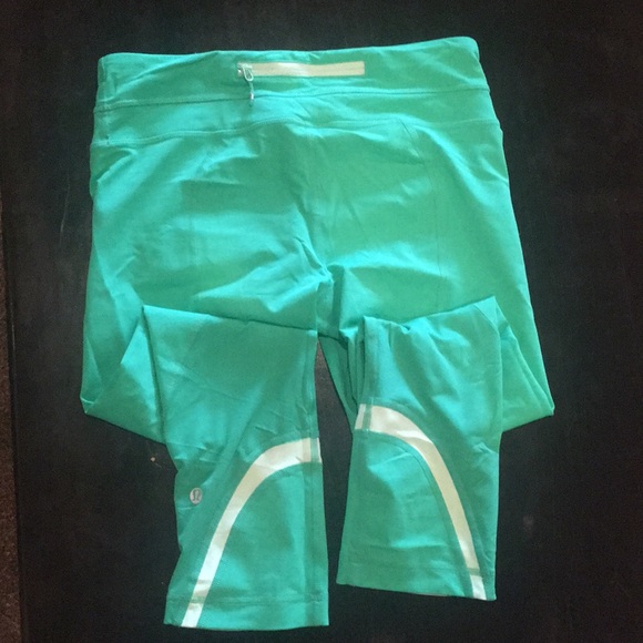 Lululemon Run inspire crop II - Picture 2 of 4